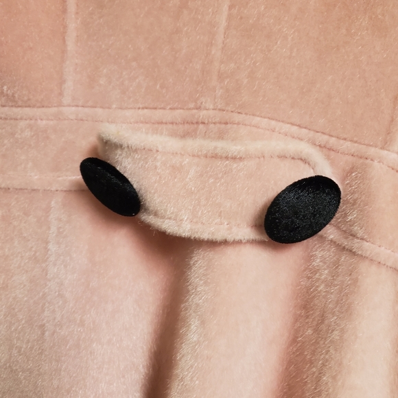 Pink trench coat with large button details - Picture 6 of 6